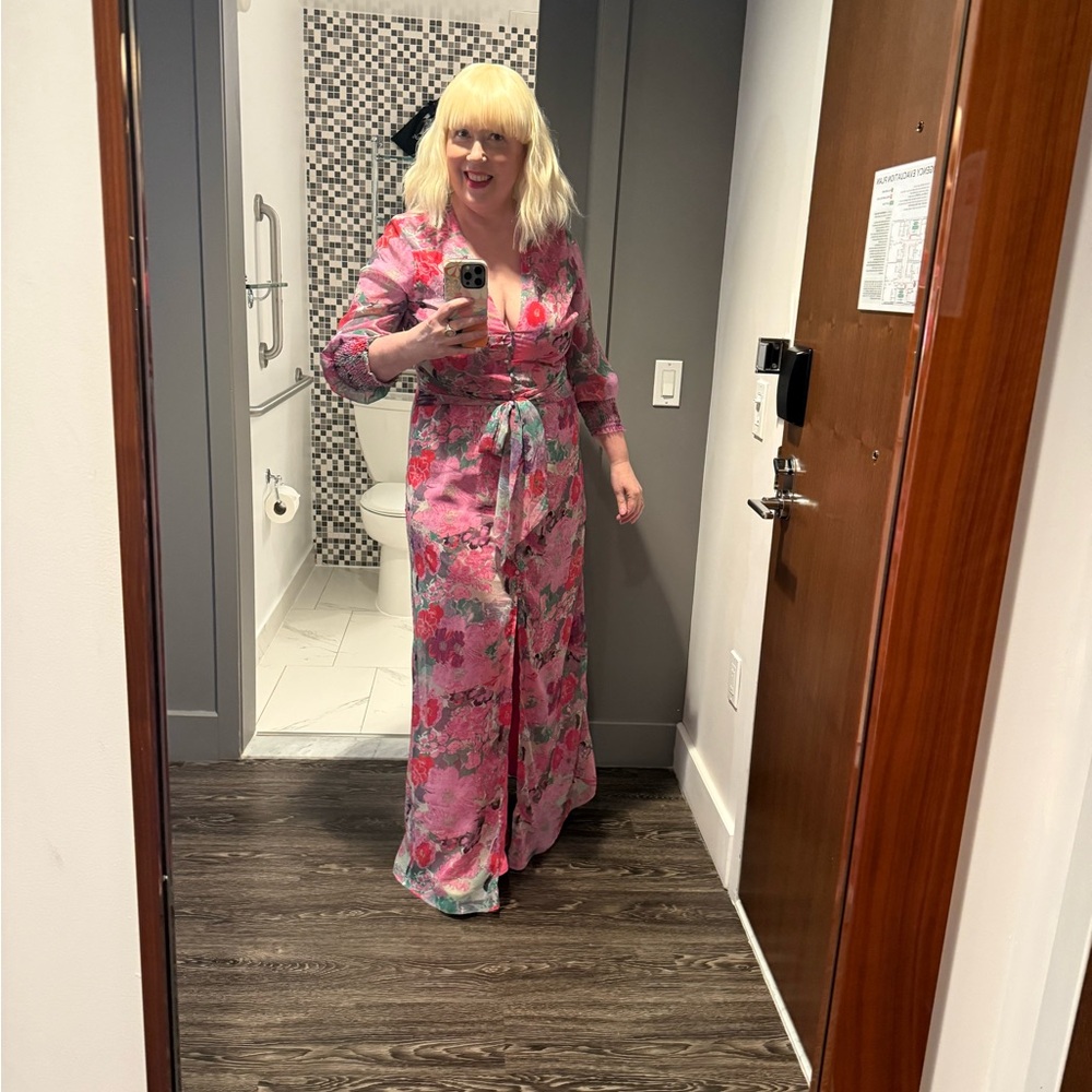 ASOS Hope & Ivy tie front split maxi dress in pink floral - Picture 7 of 8